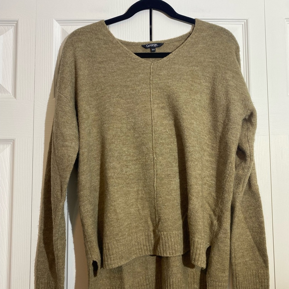 George Women's V-Neck Sweater in Khaki